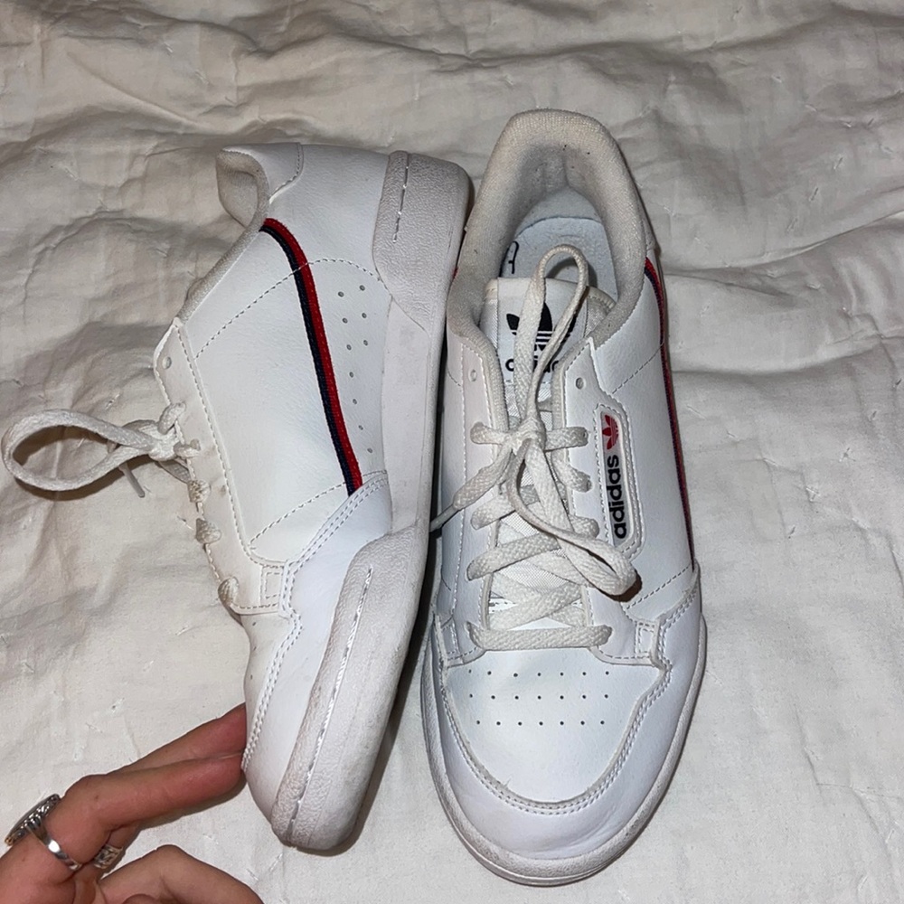 Adidas retro sneakers, size 5Y but 7 in women, good condition